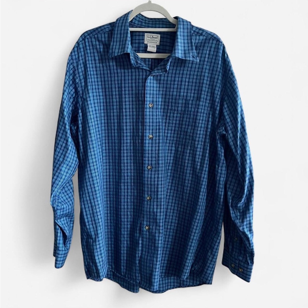 L.L. Bean Men’s Traditional Fit 100% Cotton Button Down Shirt (XL)